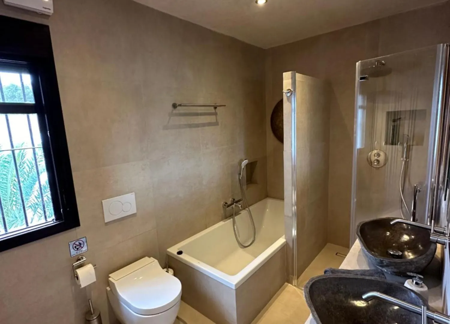Paraiso De La Luz 7 Bedrooms, Swimming Pool & 4 Bathrooms カディス 0*,
